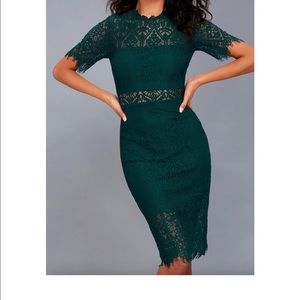 Remarkable Forrest green lace dress